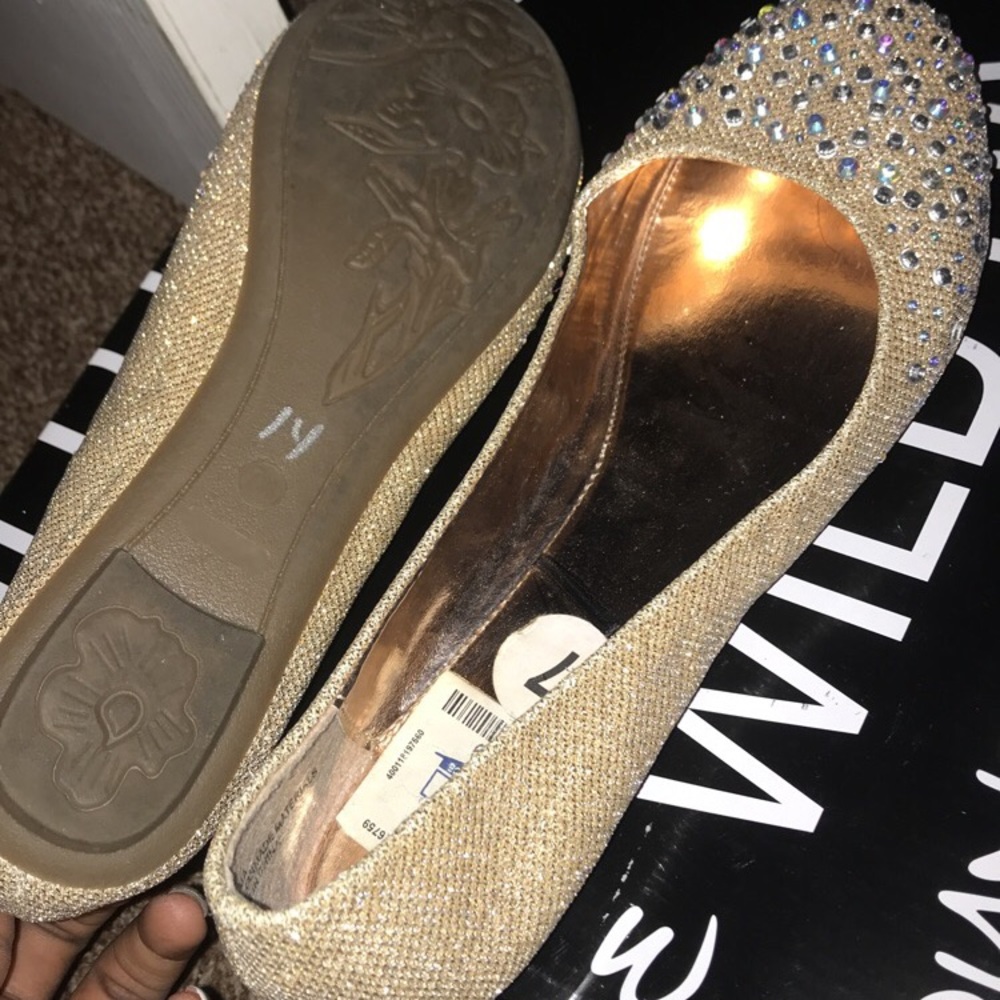 Gold flats